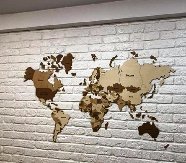 Карта из дерева на стену в интерьере